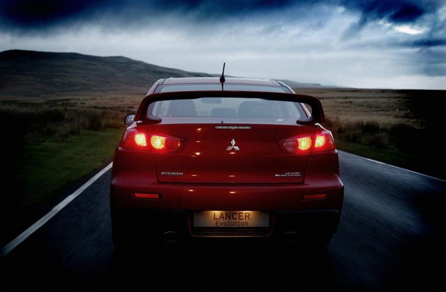 Mitsubishi Lancer Evolution X 2007 года  (фото 109 из 149)